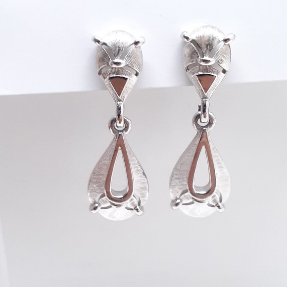 Vintage Crown Trifari Earrings Signed Clip On Silver Tone Dangle - Picture 5 of 16